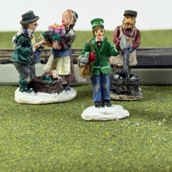 Hand-Painted Miniature Victorian Railway Figures Hobby Collectibles Set of 8 - Picture 3 of 9